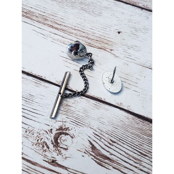 Vintage Tie Tack - Silver Tone with Leaf Design - Picture 4 of 4